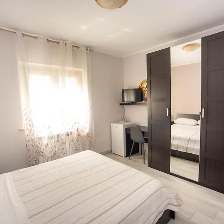 Lo Spillo Bed & Breakfast 3*