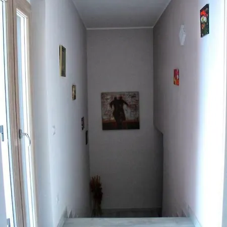 Lo Spillo Nocleg ze śniadaniem Pineto